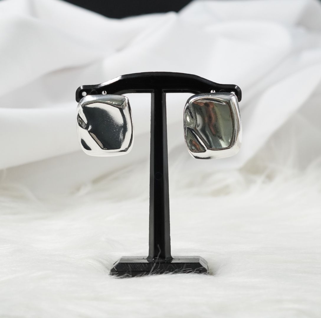 ARETE RODIO CUADRADO PLATEADO